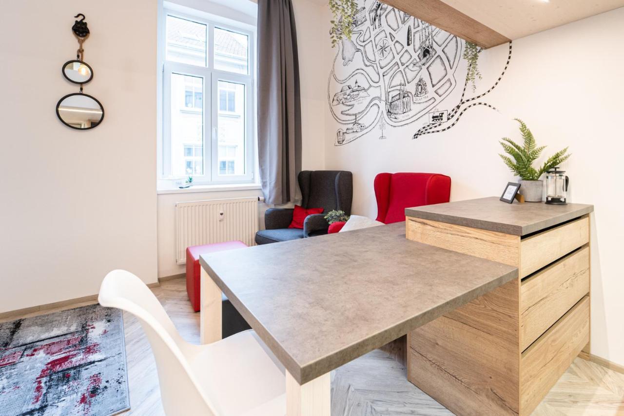 Brno City Apartment Near Malinovskeho Square ภายนอก รูปภาพ