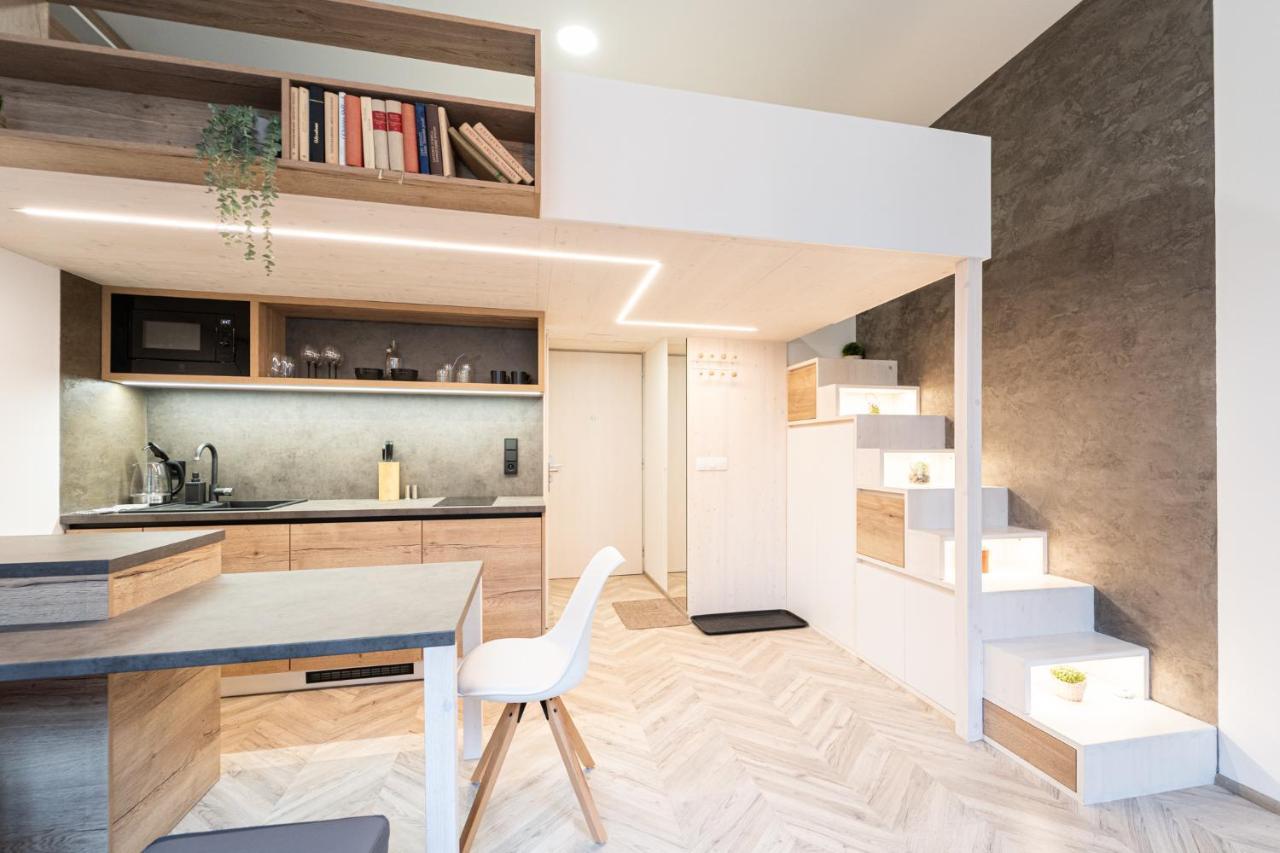Brno City Apartment Near Malinovskeho Square ภายนอก รูปภาพ