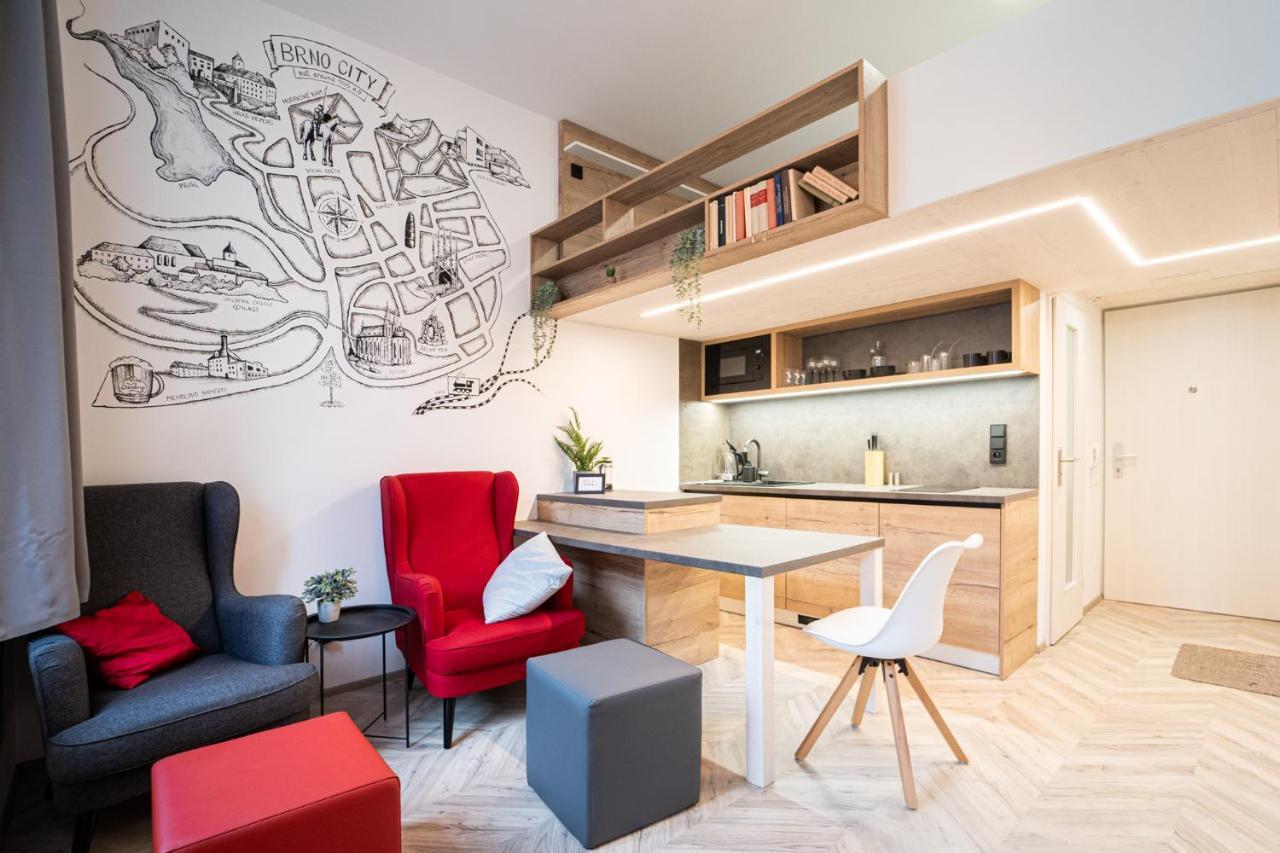Brno City Apartment Near Malinovskeho Square ภายนอก รูปภาพ